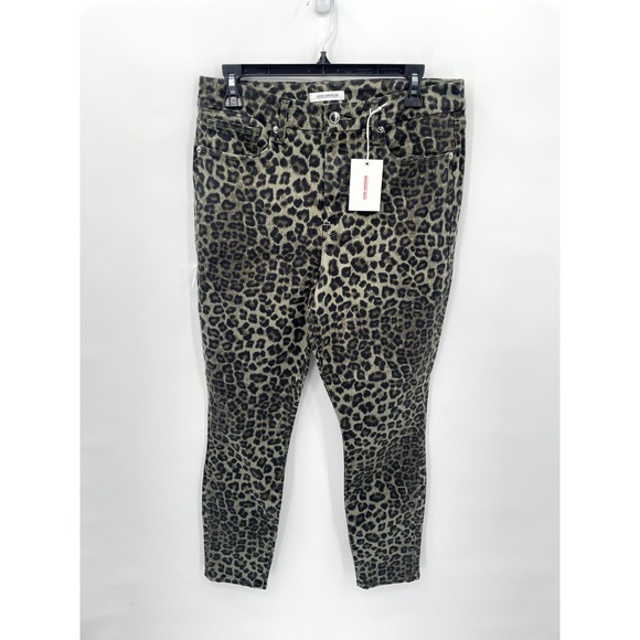 GOOD AMERICAN NWT Good Waist Crop in Sage Leopard Animal Print // 14 - Picture 5 of 11